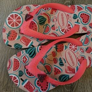 havaianas sandals size 13